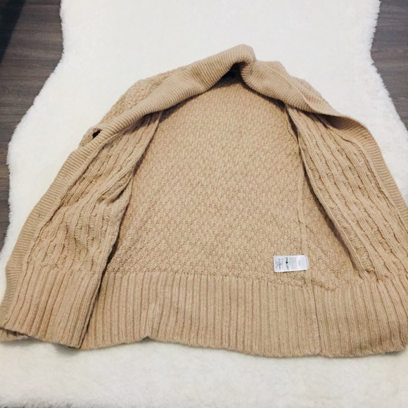 Woman’s Eddie Bauer lambswool sweater size medium - Picture 3 of 5